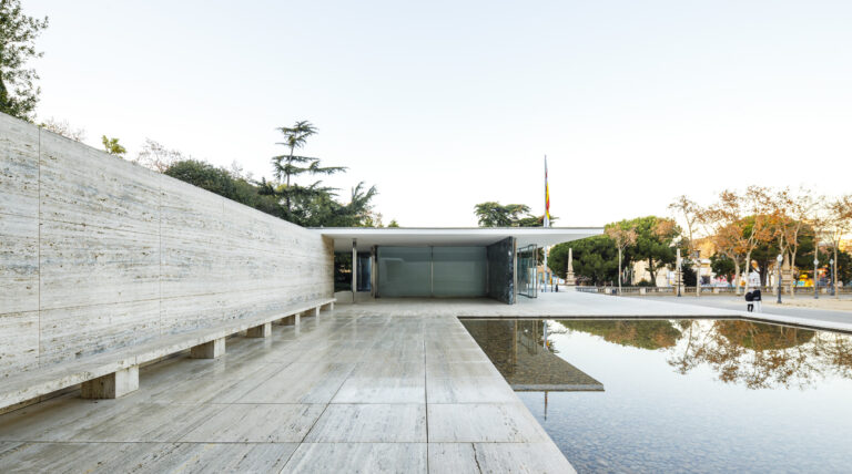 Portes Obertes al Pavelló Mies van der Rohe