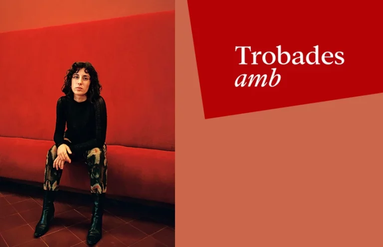 TROBADES AMB… ELENA MARTÍN GIMENO DAVANT I DARRERE DELS FOCUS