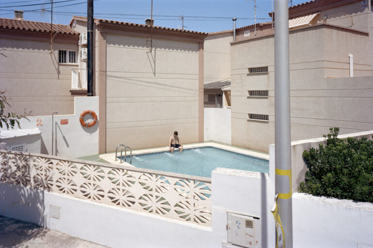 Art en família. «Perfect holidays», a càrrec d’Yves Dimant