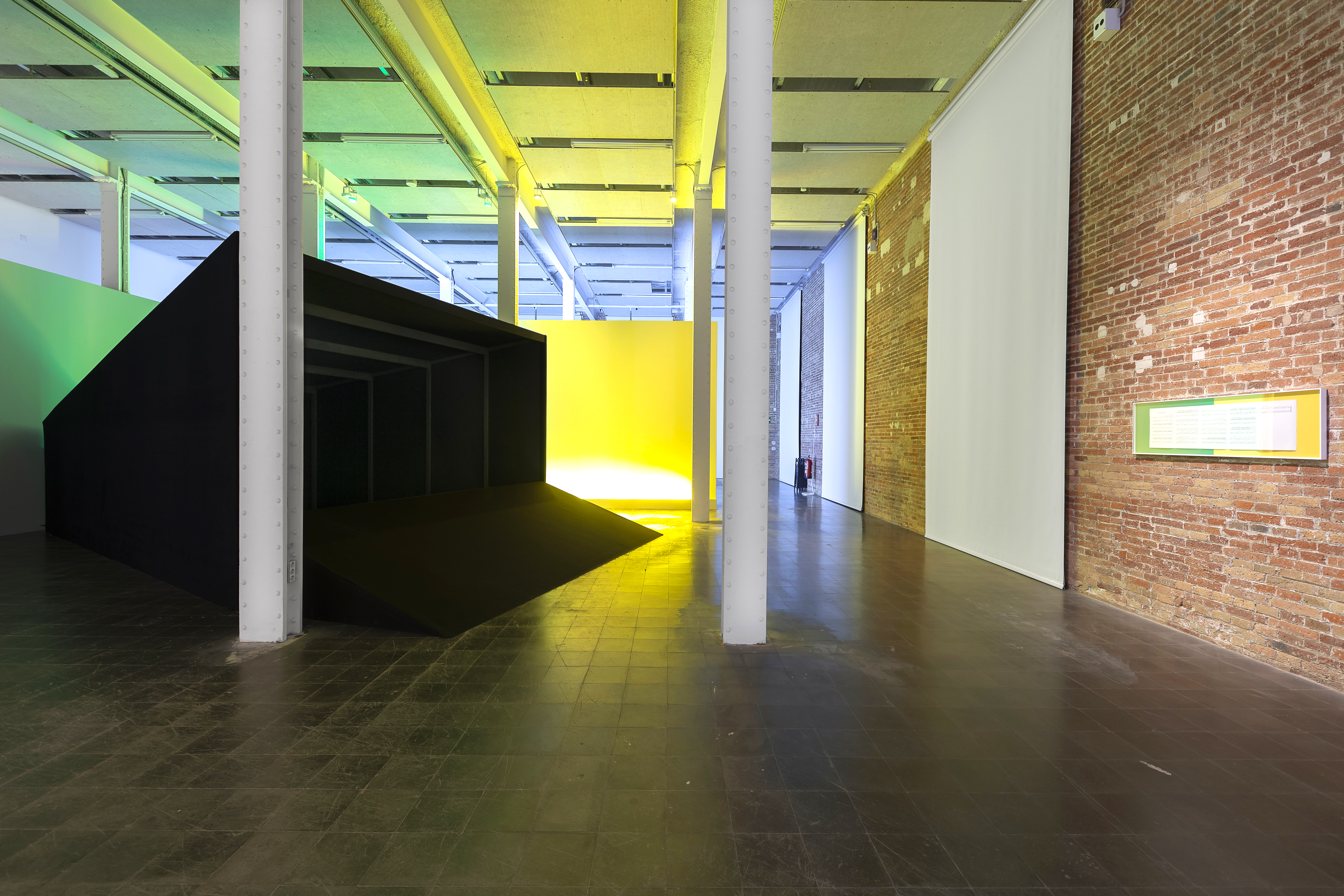 Visita comentada-finissage a ‘Amable informal’ amb Pilar Cruz