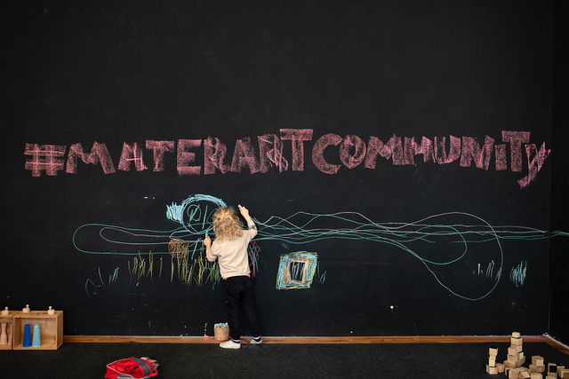 Residència artística amb cura infantil a Fabra i Coats: Fàbrica de Creació