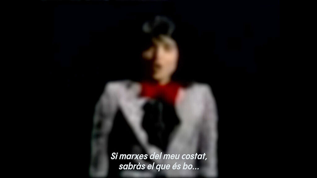 ENTRE L’AMOR I L’ODI
