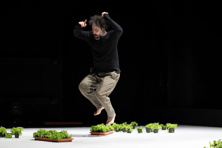 Hacer Historia(s) VI: Dance is not for Us. Omar Rajeh