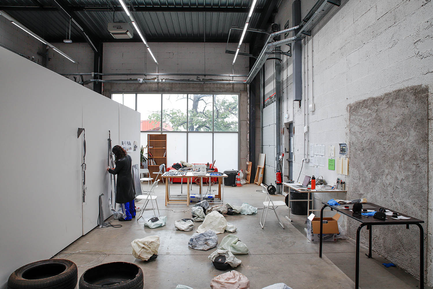 Convocatòria oberta: Residència artística a França / Homesession + Artistes en Rèsidence