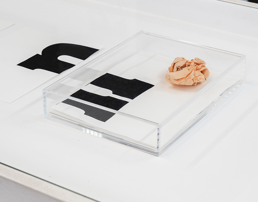 Cos de text / Enric Farrés Duran + Bendita Gloria