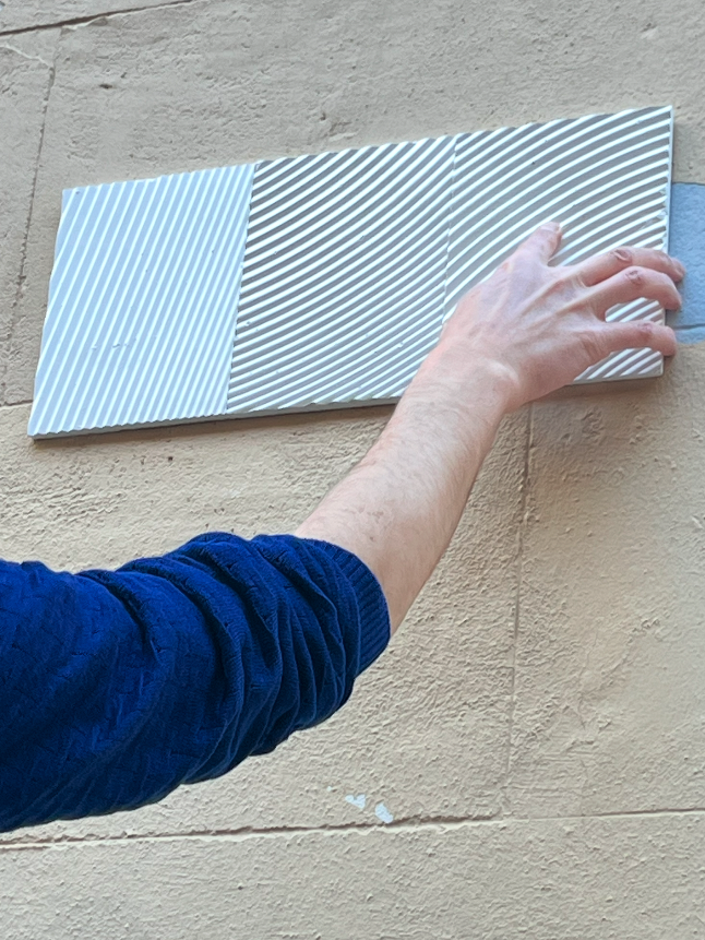 Una hora més de llum,  Passeig col·lectiu / activació a l’espai públic