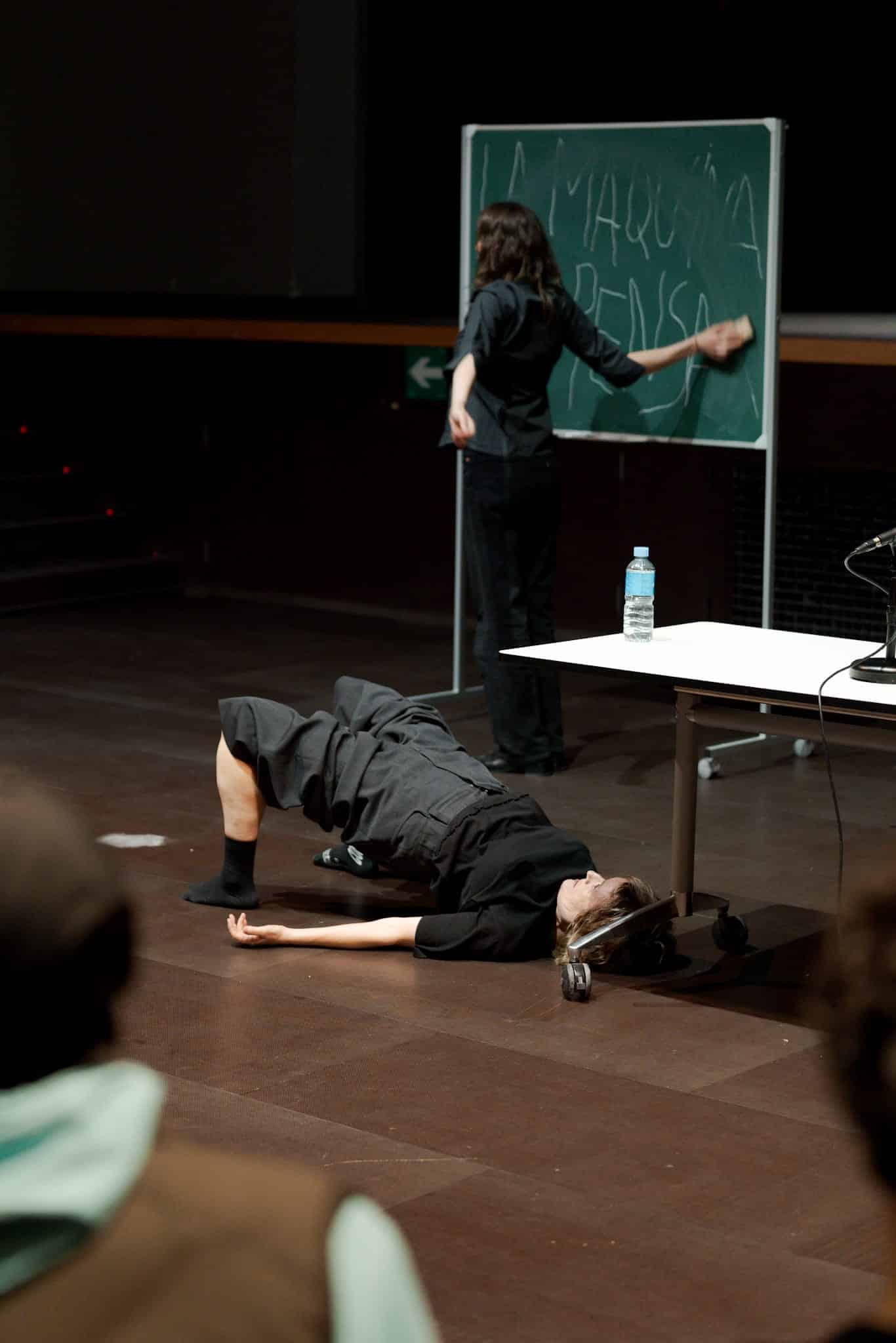 Sofía Asencio Aznar - El futuro como trabajo escénico (Sâlmon - Festival d'arts vives)